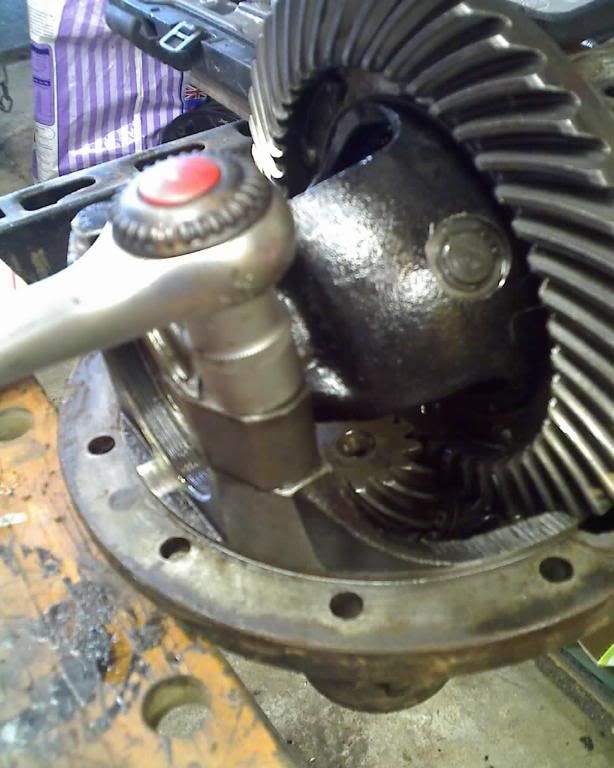 How to replace Diff input bearing. LandyZone Land Rover Forum